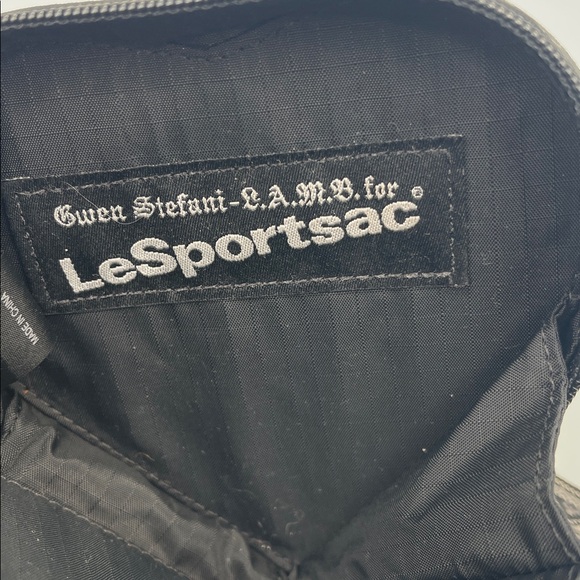 GWEN STEFANI L.A.M.B FOR LESPORTSAC HEART WRISTLET Y2K